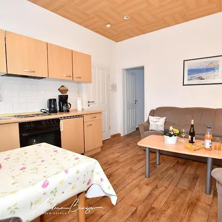 Haus-herrmann-1 Apartament *